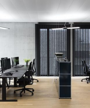 Link zur Seite Das Comeback der Vertikal-Lamellen mit Silent Gliss